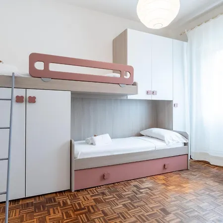 Garden House,pisa Apartmán *